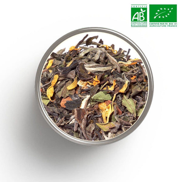 Tè verde biologico Mescolare il tè (cannella, mandarino) alla rinfusa